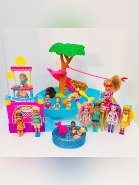 Barbie Waterpark Playset + 15 Barbies +Kiddie Pool +Lemonade Stand +Bounce House